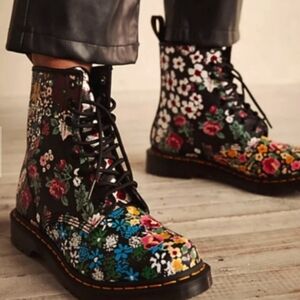Dr. Martens 1460 Pascal Floral Leather Lace Up Boots 6